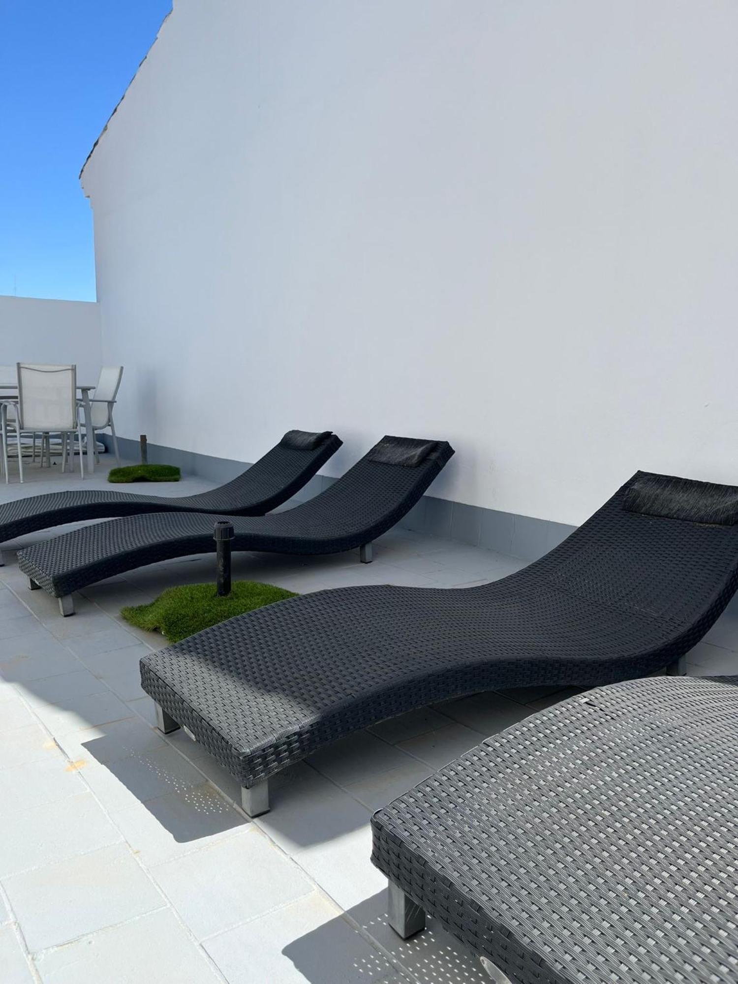 דירות מנילבה Marlenes Penthouse Duquesa מראה חיצוני תמונה